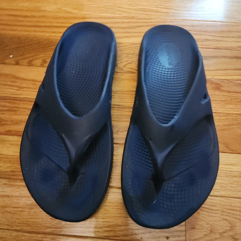 Oofos Ooriginal Thong Sandals